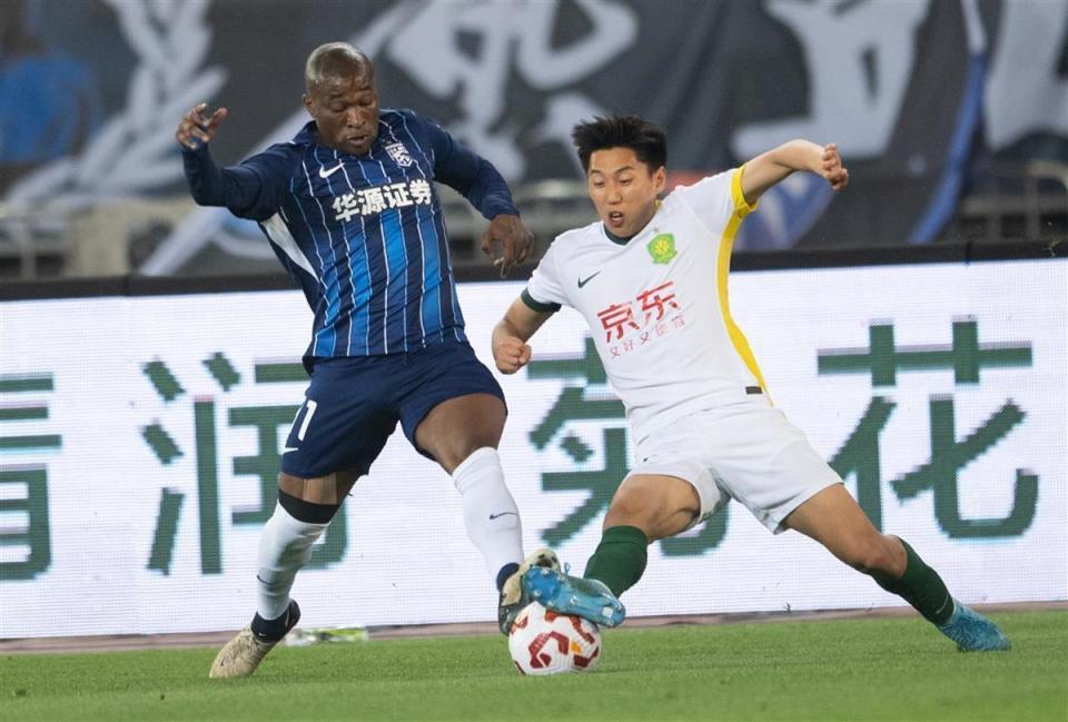 国安VS三镇首发：2外援PK3外援！池忠国柏杨先发，李磊张稀哲替补